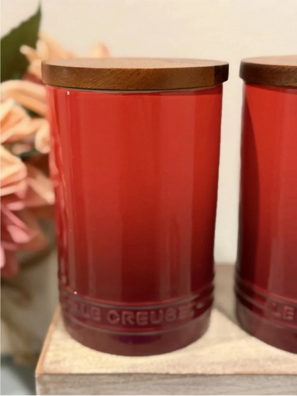 Le Creuset CERISE Stoneware Signature Storage Canister Wood Lid 26oz / 770ml Set